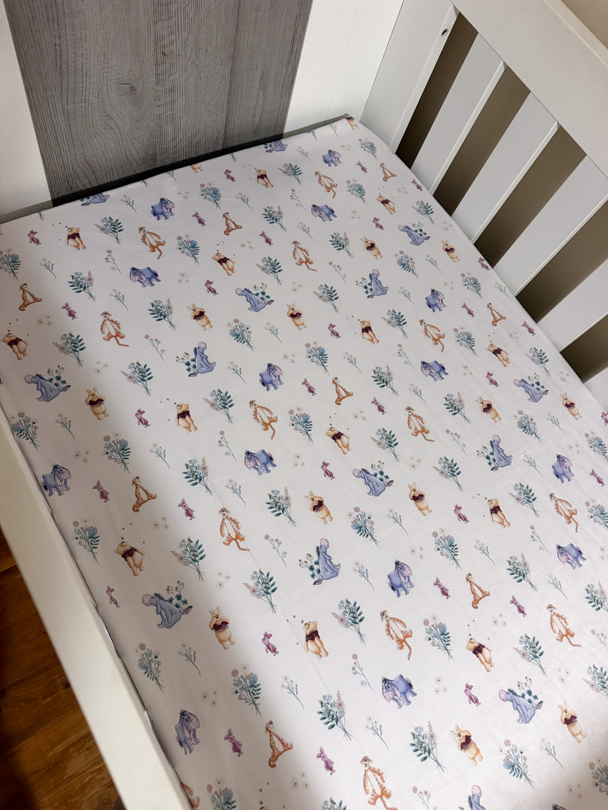 Soft white winnie the pooh - Cot sheet