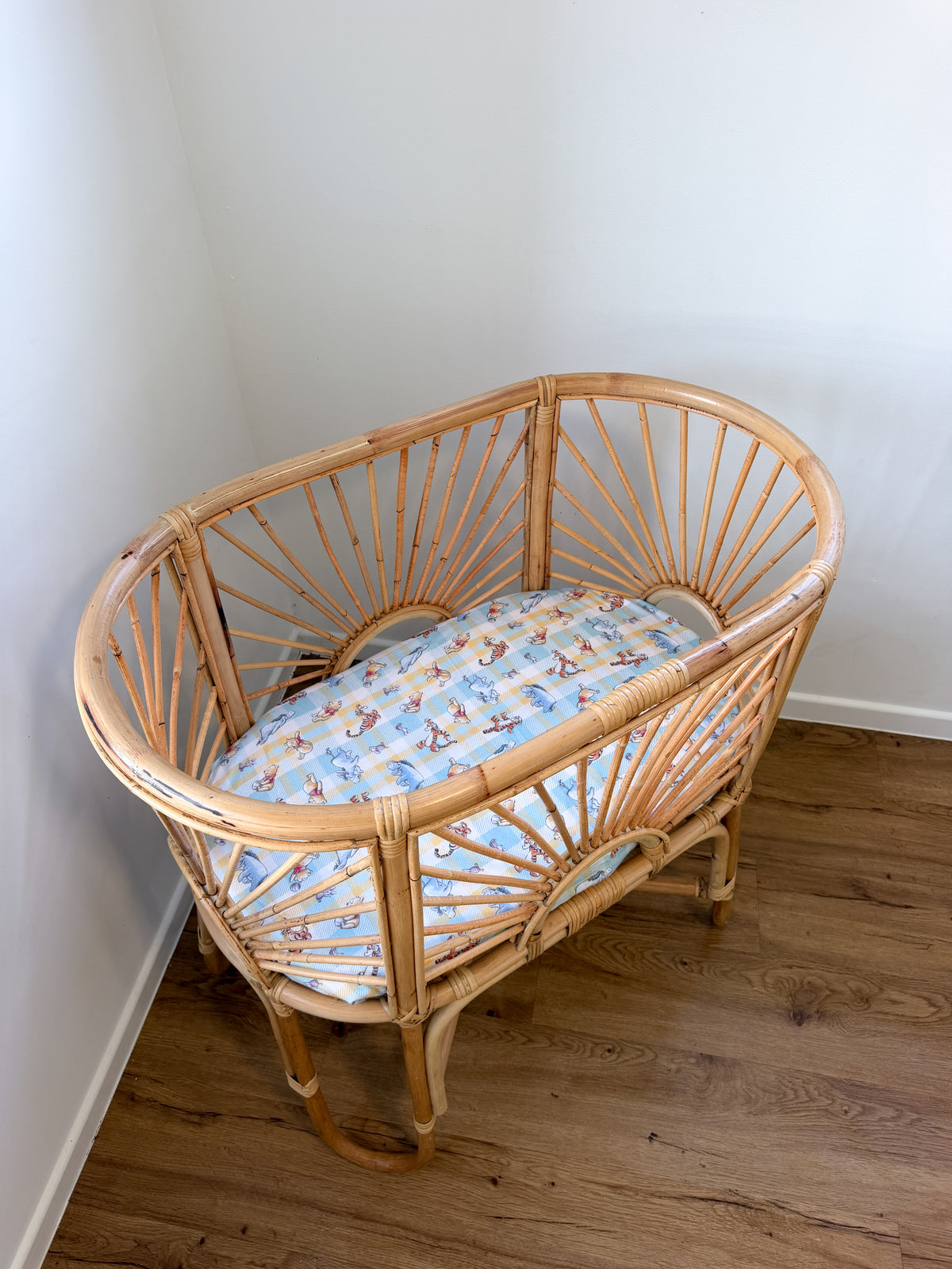 Pooh's Picnic Bassinet / Co sleeper fitted sheet
