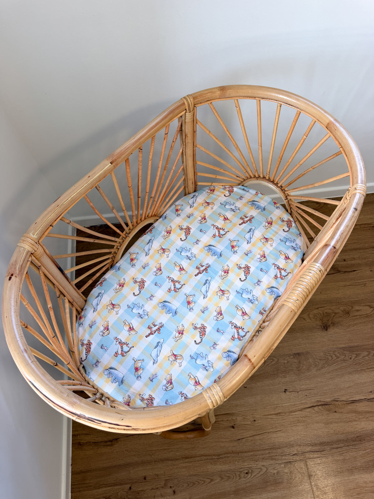 Pooh's Picnic Bassinet / Co sleeper fitted sheet
