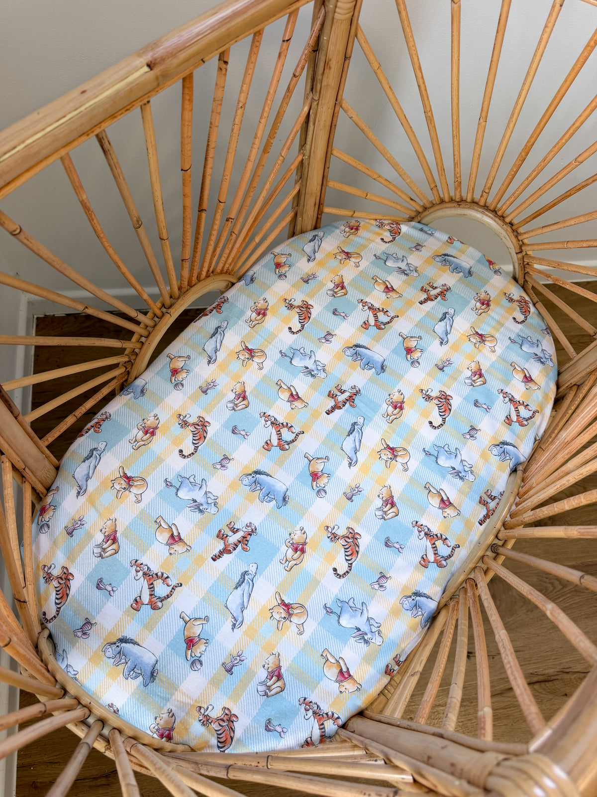 Pooh's Picnic Bassinet / Co sleeper fitted sheet