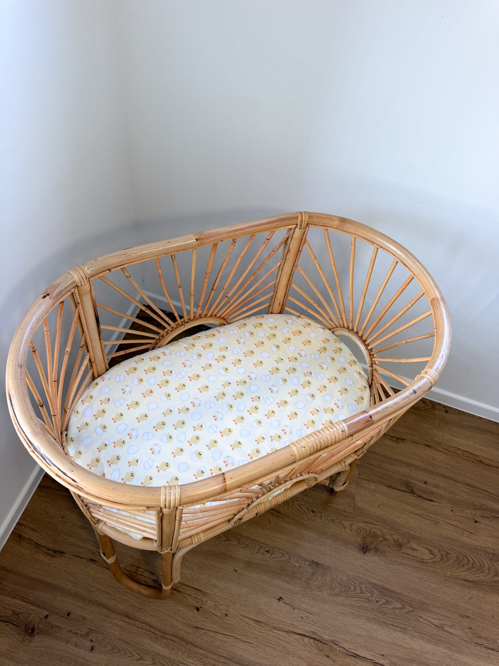 little Hatchling Bassinet / Co sleeper fitted sheet