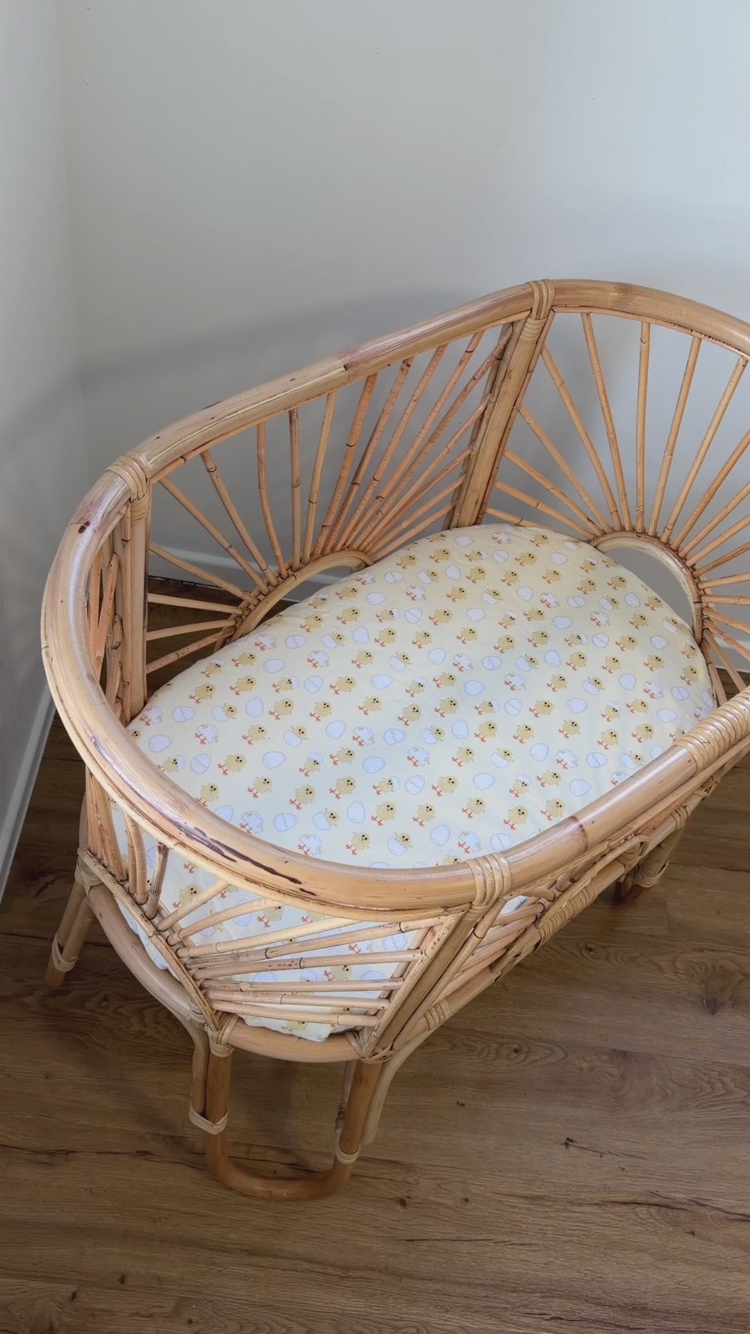 little Hatchling Bassinet / Co sleeper fitted sheet